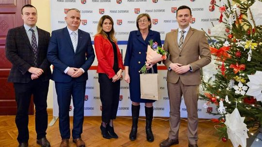 25 lat serca i oddania. Podziękowanie dla Pani Dyrektor Wiesławy Skowrońskiej 25 lat serca i oddania. Podziękowanie dla Pani Dyrektor Wiesławy Skowrońskiej