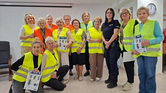 Bezpieczeństwo przede wszystkim – spotkanie dzielnicowej z seniorami w Zakrzewie