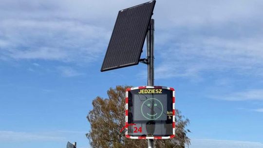 Bezpieczniej w Barankowie. Solarny wyświetlacz prędkości już działa