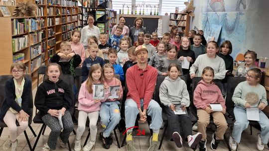 Biblioteka w Okonku pełna inspiracji. Wyjątkowe spotkania autorskie podczas Tygodnia Bibliotek