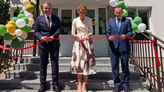 Biblioteka w Złotowie ponownie otwarta. Nowoczesne wnętrza już czekają na czytelników Biblioteka w Złotowie ponownie otwarta. Nowoczesne wnętrza już czekają na czytelników