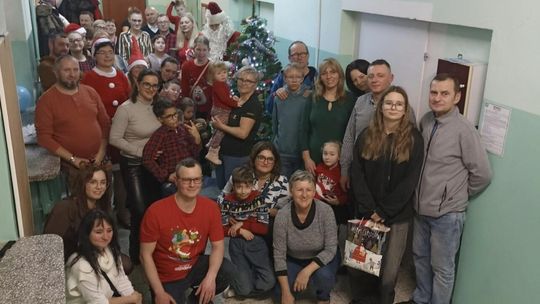 Ciepło, bliskość i świąteczna nadzieja. Wigilia Stowarzyszenia Pomocy Dzieciom Niepełnosprawnym w Złotowie