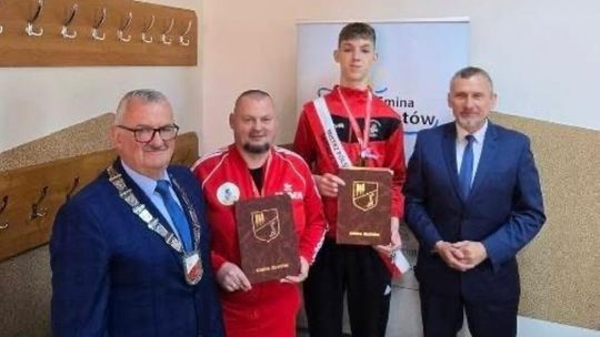 Ciężka praca popłaca! Filip Zdolski z MLKB Sparta Złotów uhonorowany za zdobycie tytułu Mistrza Polski U-14