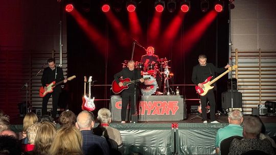 Czerwone Gitary porwały publiczność w Złotowie