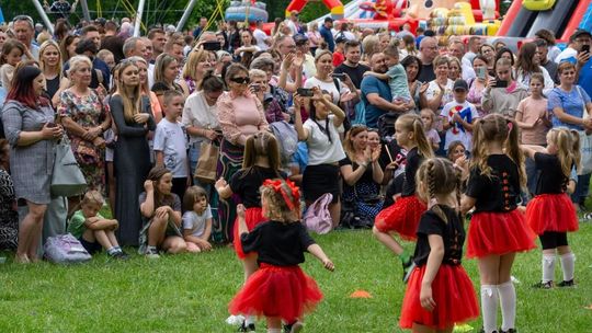 Dzień Dziecka w Złotowie – moc atrakcji i uśmiechów mimo kapryśnej pogody