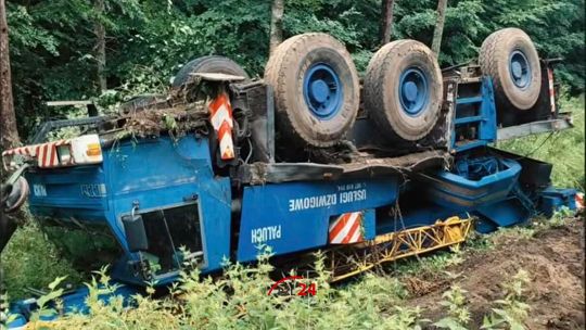 Dźwig wypadł z drogi. Strażacy interweniowali na trasie Sypniewo – Szwecja