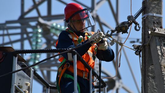 Elektryk - trudne i wymagające stanowisko pracy