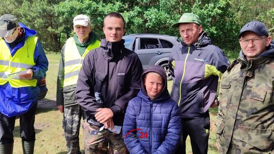Feederowe zmagania nad jeziorem Kacko. Wędkarze Koła PZW Jastrowie nie dali się pogodzie