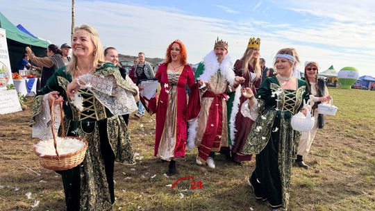 Gęsina, muzyka i wielkie darcie pierza. Gęsiada w Stołuńsku już się rozpoczęła