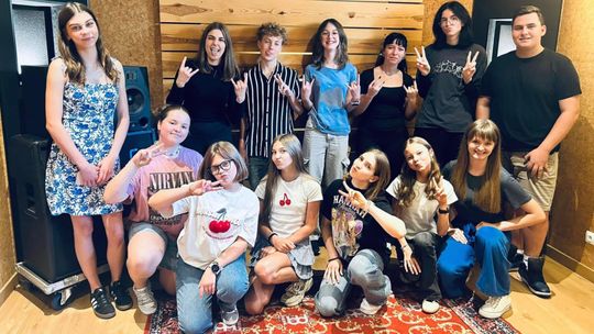 „Historia, która gra w naszych sercach” Młodzi w rytmie Niepodległej – historia, która wciąż się pisze… „Historia, która gra w naszych sercach” Młodzi w rytmie Niepodległej – historia, która wciąż się pisze…