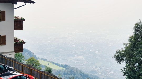 Jak znaleźć dobry apartament w Zakopanem blisko górskich szlaków?