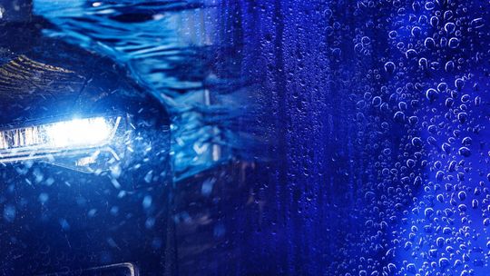 Jaką myjnię wybrać dla lokalizacji z dużym ruchem?