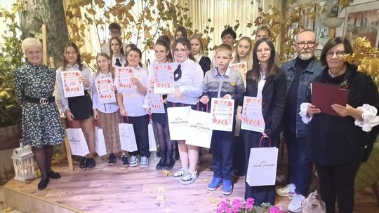 „Jesień na Krajnie” – poetyckie spotkanie w Domu Polskim w Zakrzewie „Jesień na Krajnie” – poetyckie spotkanie w Domu Polskim w Zakrzewie