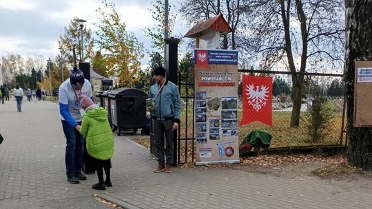 Kibice Lecha Poznań kwestowali na cmentarzach w Złotowie i Jastrowiu