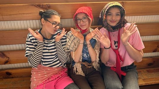 Kicz, kolory i mnóstwo śmiechu – Dzień Wiosny w „Ekonomie” za nami