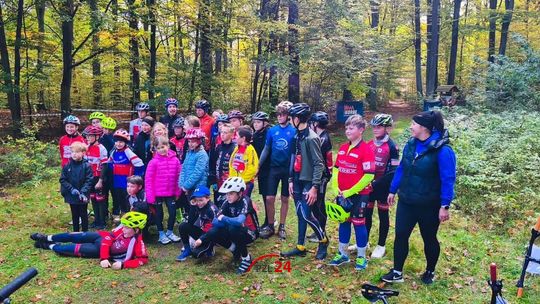 Kolarskie emocje na trasie Złotowskiej Korby. Drogowiec i Sportowiec spotkali się na sparingu MTB