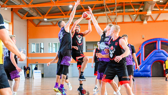 Krajna Basket wraca do gry. Udana inauguracja sezonu w Człuchowie