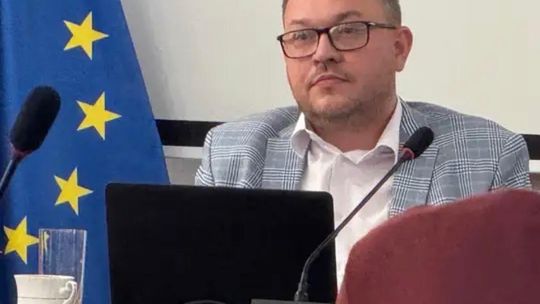 Mandat Tomasza Kopinke wygaszony po interwencji wojewody. Decyzja zapadła podczas nadzwyczajnej sesji