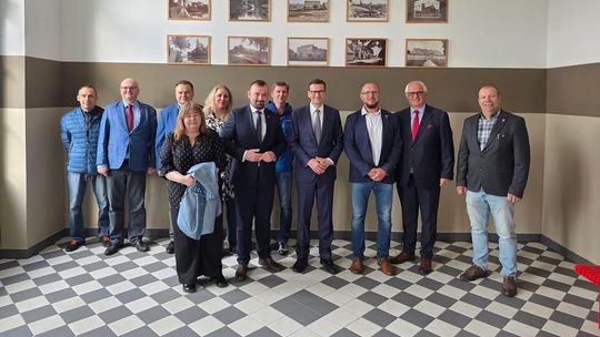 Mateusz Morawiecki i Grzegorz Piechowiak z wizytą w Krajence Mateusz Morawiecki i Grzegorz Piechowiak z wizytą w Krajence