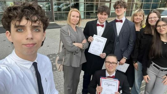 Mikołaj Kuśta najlepszym mówcą turnieju debat