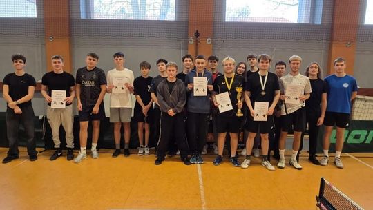 Mistrzostwa Szkoły Tenisa Stołowego z okazji 80-lecia I LO w Złotowie – sportowe emocje na najwyższym poziomie