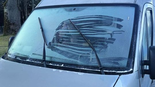 Nie widział drogi, ale jechał dalej. Skrajna nieodpowiedzialność kierowcy