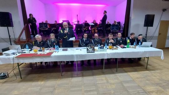 Nowe władze, podsumowania i ślubowania – ważne zebranie OSP Krajenka