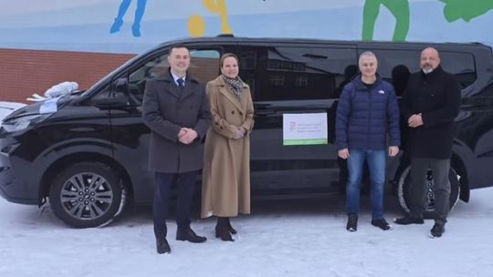 Nowy samochód dla SOSW w Jastrowiu. Inwestycja w bezpieczeństwo i komfort wychowanków
