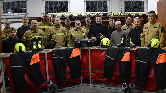 Nowy sprzęt dla OSP Zakrzewo – prezentacja wyposażenia zakupionego z budżetu gminy i funduszy sołeckich