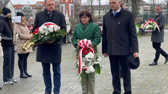 Oddali hołd poległym żołnierzom