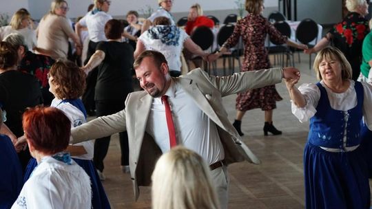 Pierwsza Biesiada Kół Gospodyń Wiejskich w Krajence – tradycja, smak i radość wspólnego świętowania