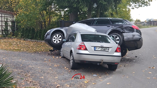 Pijany kierowca spowodował kolizję w Górznej i uciekł. Miał ponad promil alkoholu