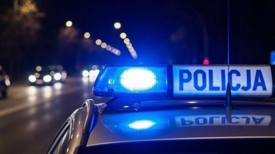 Pod sklepem pił alkohol, potem wsiadł za kierownicę. Czujny świadek zapobiegł tragedii