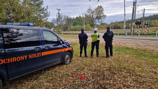 Policja i SOK wspólnie patrolowały przejazdy kolejowe w powiecie złotowskim