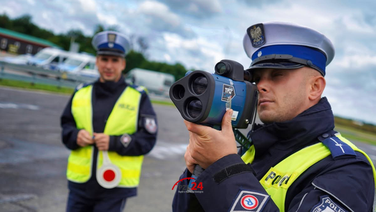 Policjanci sprawdzali prędkość na drogach powiatu. 45 kierowców przekroczyło limit