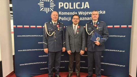 Policjanci świętują 107. rocznicę odzyskania niepodległości. Wyróżnienia także dla funkcjonariuszy i samorządowców z naszego regionu Policjanci świętują 107. rocznicę odzyskania niepodległości. Wyróżnienia także dla funkcjonariuszy i samorządowców z naszego regionu