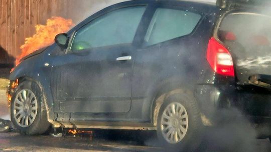 Pożar samochodu osobowego w Lipce Pożar samochodu osobowego w Lipce