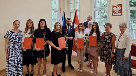 Ślubowanie i awanse zawodowe nauczycieli w Krajence