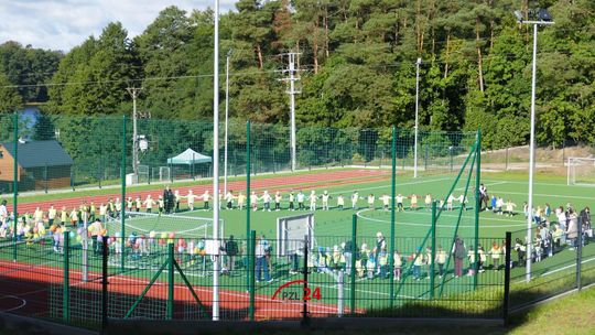 Sportowy Festiwal Radości w Łąkiem. Nowe boisko i mnóstwo atrakcji dla najmłodszych