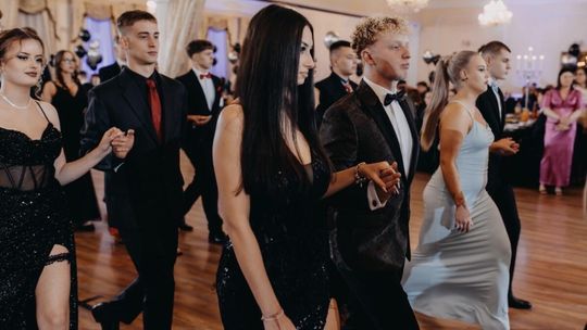 Studniówka złotowskiego CKZiU