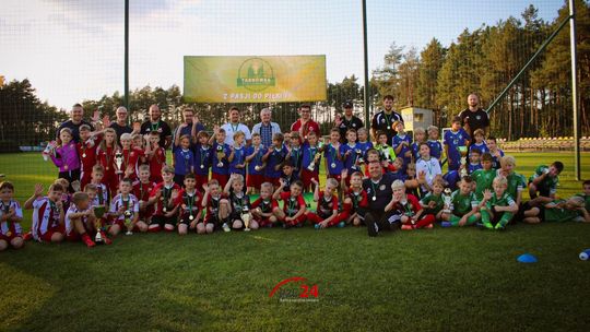 TARNÓWKA FOOTBALL CUP 2026. Dwie kategorie, setki młodych piłkarzy i mnóstwo emocji