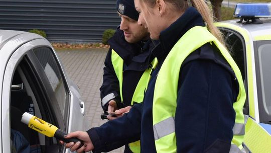 „Trzeźwy poranek” w powiecie złotowskim – ponad 1500 kierowców skontrolowanych