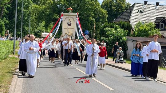 Uroczysta procesja Bożego Ciała przy parafii św. Piotra i Pawła