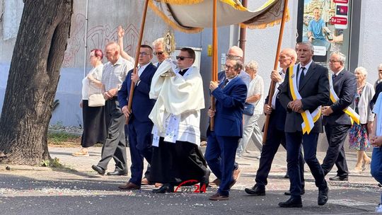 Wierni przeszli ulicami Złotowa. Uroczystość Bożego Ciała za nami