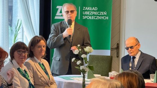 Wspólne spotkanie w blasku białej laski – złotowscy niewidomi obchodzili swoje święto