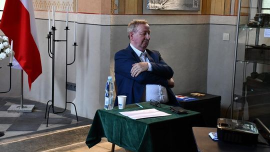 Wykład prof. Joachima Zdrenki w Kaplicy Pamięci – germanizacja Ziemi Złotowskiej w świetle ksiąg USC