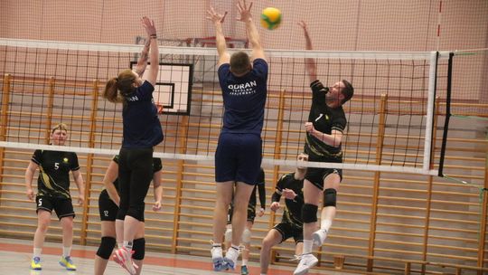 Zacięta rywalizacja w I lidze ZLS – podsumowanie meczów z 12 lutego