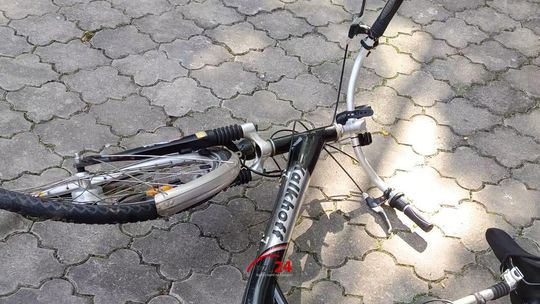 Zderzenie dwóch rowerzystów na ścieżce w Złotowie. Policja ustala przebieg zdarzenia