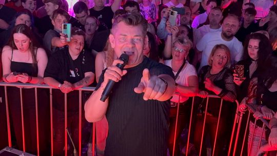 Zenek Martyniuk rozkołysał Złotów – niezapomniany koncert w klubie Gold
