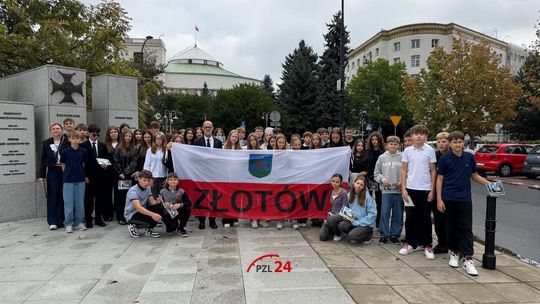 Złotowscy uczniowie odwiedzili Warszawę. Odwiedzili Sejm, Pałac Kultury i Centrum Nauki Kopernik